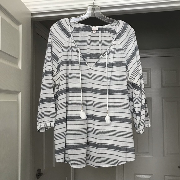 Striped Bojo Style Top - Picture 2 of 8